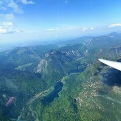 Flugwegposition um 14:43:34: Aufgenommen in der Nähe von Traunstein, Deutschland in 2676 Meter